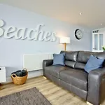 Beaches At Bredon Court