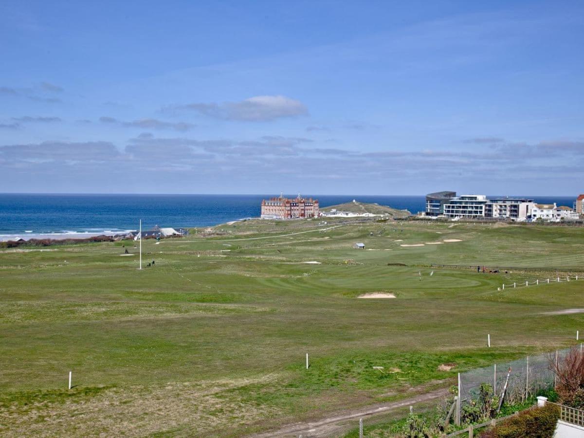 Beaches At Bredon Court Apartment