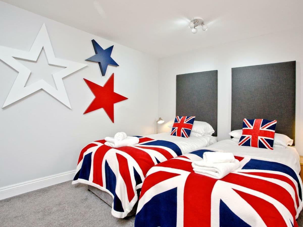 Beaches At Bredon Court Apartment